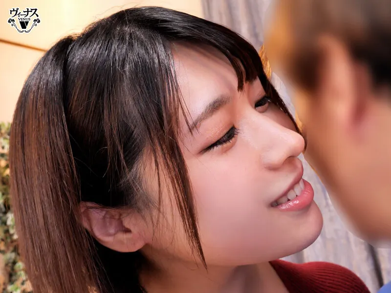 VENX-359 \"You're staring too much! Are you that interested in my breasts?\" My busty aunt seduces me with whi — Mizuki Shirayuki, screenshot 2