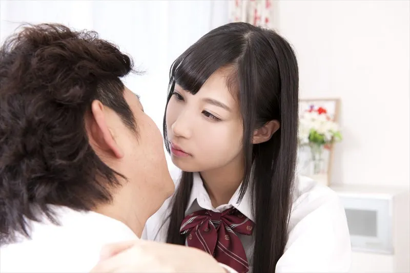 VRTM-352 "I love my dad ..." SEX with a close contact with Berokisu, regretfully saying goodbye to my favorite — Ai Minano, Nanami Yua, Noa Eikawa, screenshot 1