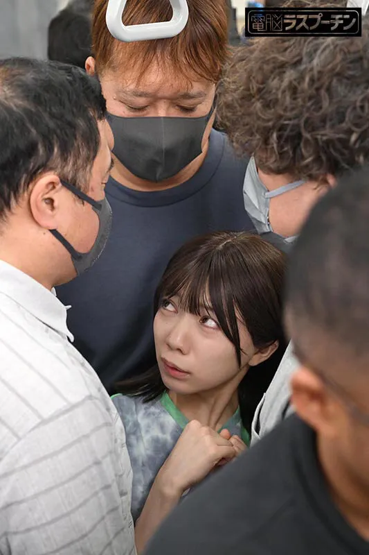 DRPT-116 A group of three despicable giants surround a little girl, strip her of her clothes, and force her to — Hinata Yuna, screenshot 8