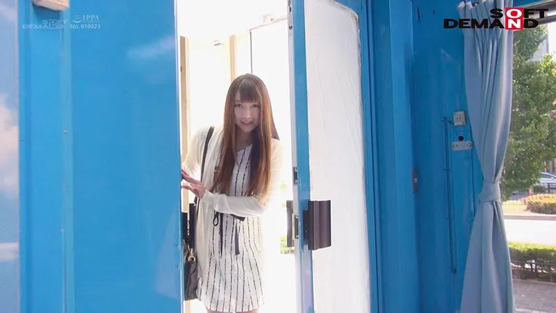 MMGH-103 Yu (20 Years Old) The Magic Mirror. A Well-Educated Science Girl Experiences A Sensual G-Spot Massage, screenshot 1