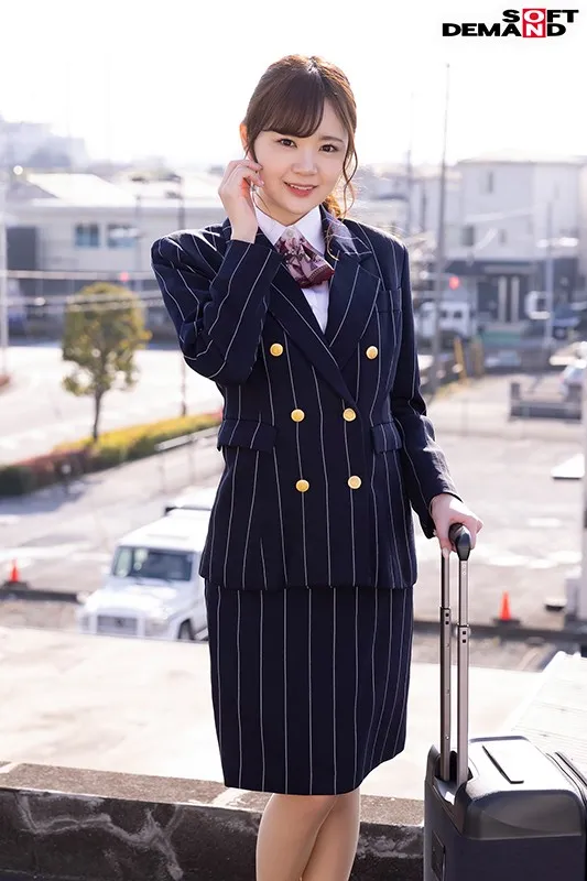 MMGH-288 The Reverse Magic Mirror Number Bus A Cabin Attendant, An Unattainable Flower These Men Are Are Like , screenshot 2