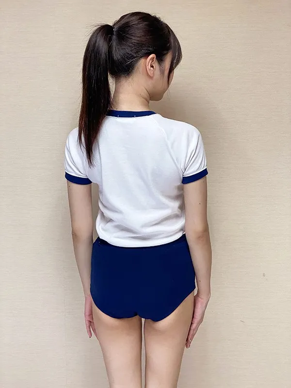 OKB-107 むちむちデカ尻 神ブルマ 志恩まこ ロリ美少女やぽっちゃり娘にピチピチブルマ&体操着を着せ、ハミパン、ムレムレワレメを毛穴まで見えるほどの超ドアップ接写!さらに尻コキ、着衣お漏らし放尿やブルマぶっかけ等ブ — 志恩まこ, スクリーンショット 1