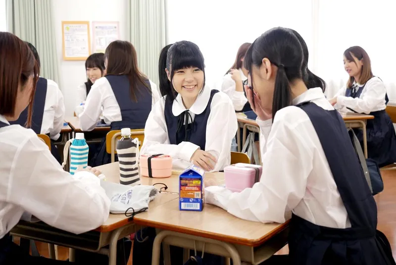 SDDE-524 Suddenly, muddy sperm is poured into everyday school life "always bukkake" girls ○ students, screenshot 1