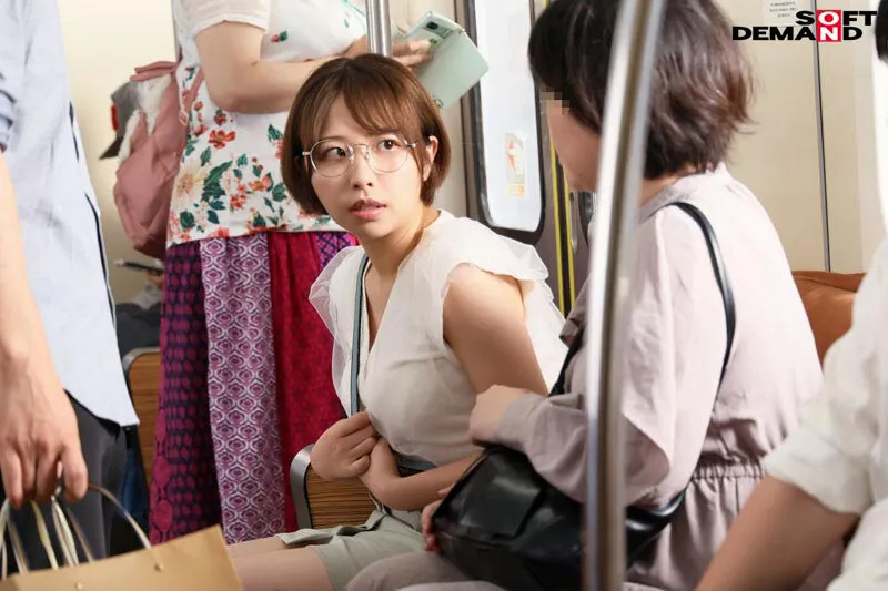 SDDE-760 A woman who can stop time actually exists! A plain office lady who is too serious loves stinky dicks! — Riho Shishido, screenshot 3