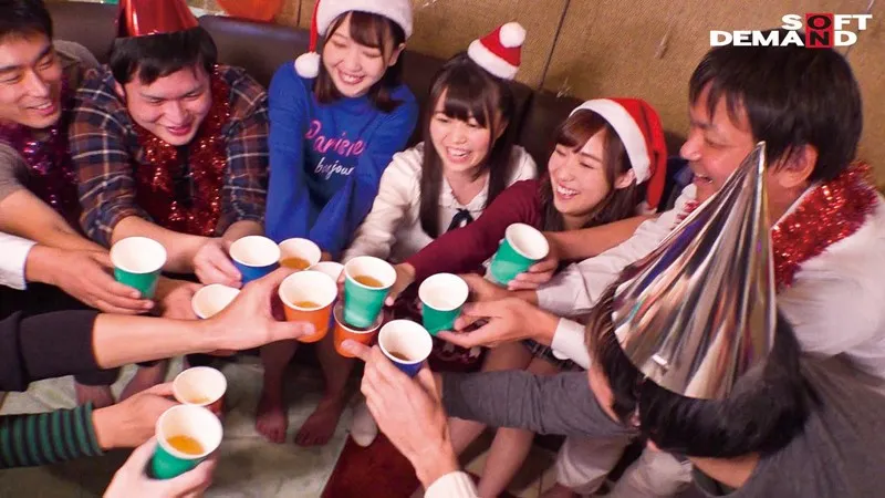 SDEN-041 SOD Fan Appreciation Festival! We Hosted A Christmas Party!! Bukkake Orgy Party With 16 Amateur Men! — Miharu Kawada, Miku Ikuta, Noa Eikawa, screenshot 1