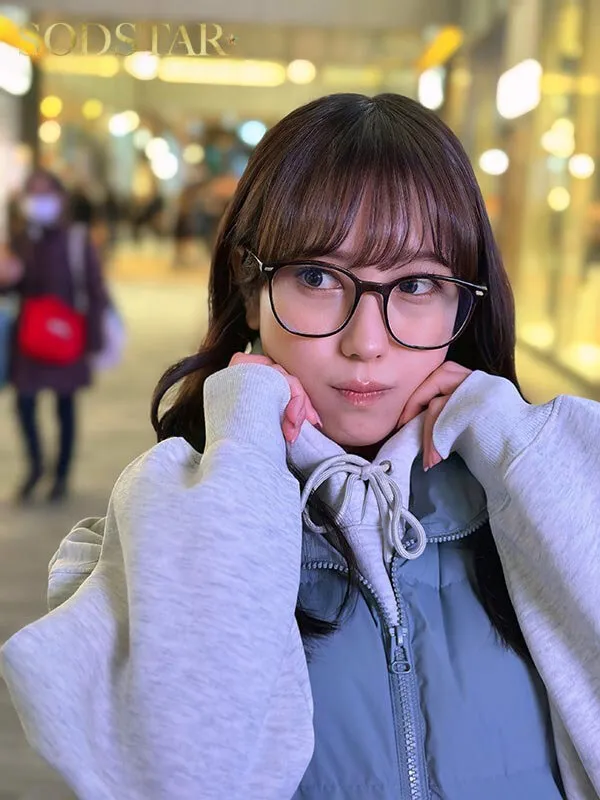 SDHS-057 Kominato Yotsuba's Holiday "We Had Sex 4 Months Ago" Filmed in a Love Hotel in Shibuya, with Two Crea — Yotsuba Kominato, screenshot 1