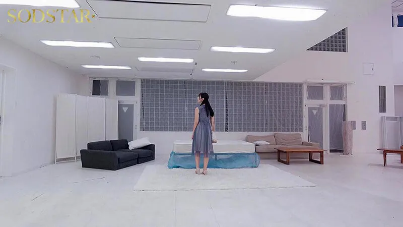 SDHS-065 One week after the SODSTAR graduation location shoot, she came to the company for her final farewell, — Satsuki Nanao, screenshot 4