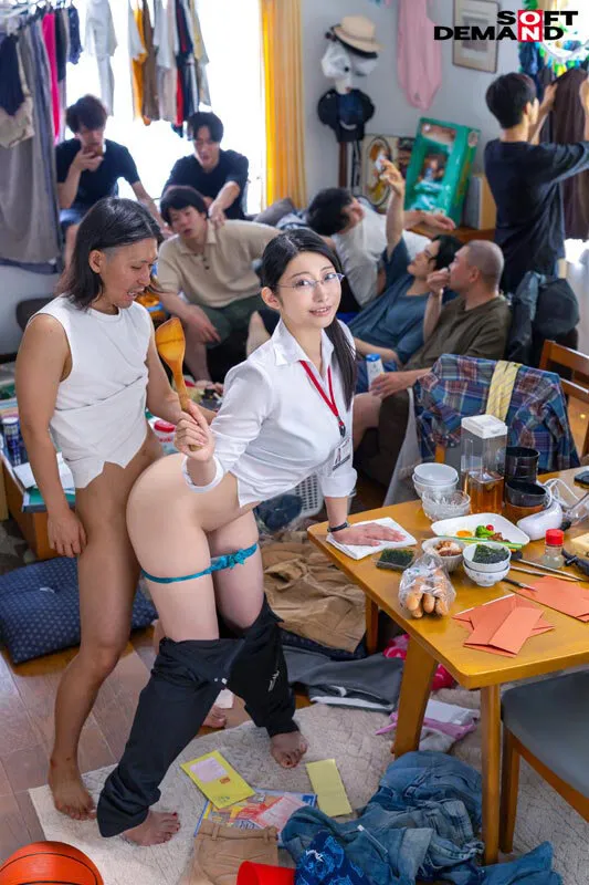 SDJS-349 Cooking, laundry, and satisfying sexual desires - a morning life of continuous sex with 10 younger br — Yoshino Moriya, screenshot 2