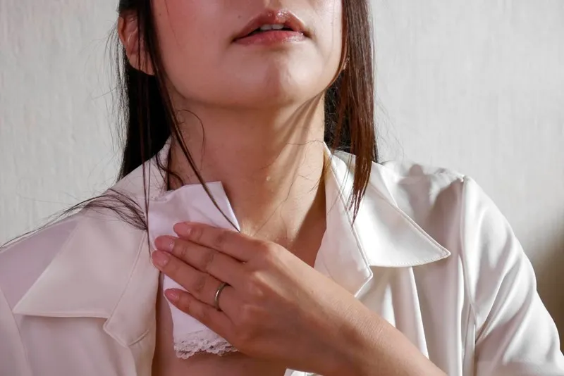 SDMU-743 SODロマンス×フランス書院「みだらな未亡人」~彼女の母は僕だけのAV女優 一条綺美香~ — 一条綺美香, スクリーンショット 3