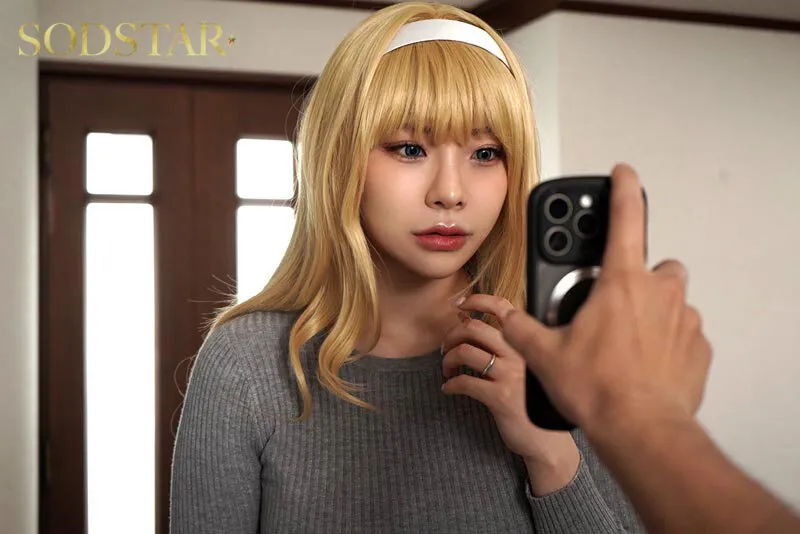 START-357 Live-action version: When I tried to seduce a frustrated blonde housewife, she quickly fell for my d — Rei Kamiki, screenshot 8