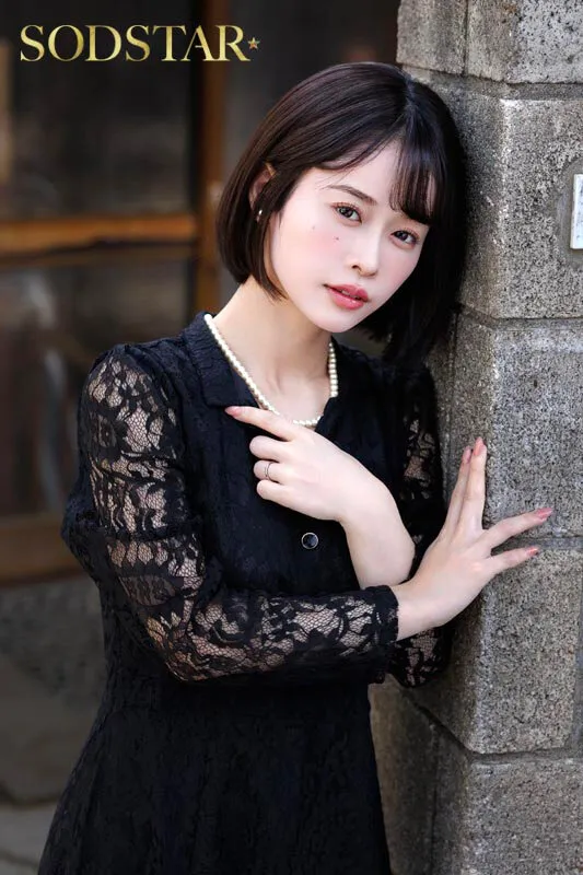START-503 A widow who is devoted to her deceased husband and is rumored to be impossible to seduce is caught m — MINAMO, screenshot 1