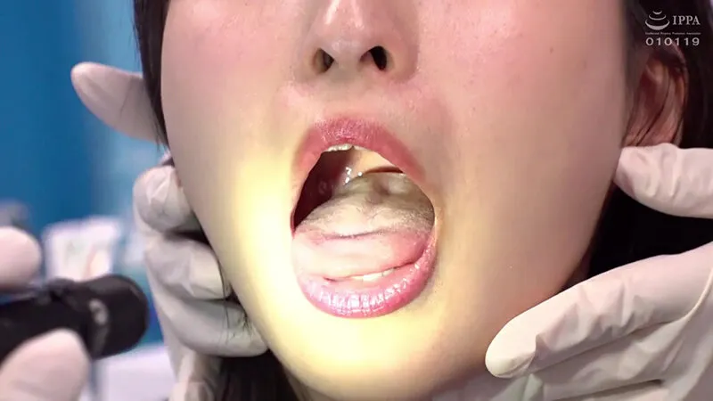 TOTTE-123 マジックミラー号撮って出し!卒業式直後!就職するJ○に実施する入社前健康診断!青空の下、発育中の乳房やピンク乳首を弄られ極太器具でキツマンを拡張された初心娘の膣は羞恥心に反して純情愛汁垂れ流し!覚えた, スクリーンショット 1