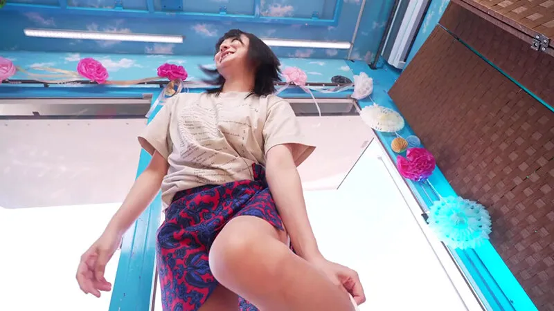 TOTTE-246 My first experience at a mobile shisha bar! When men and women who have become bolder due to the fla — Matsushita Riko, screenshot 1