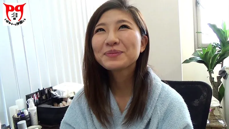 PKPD-004 密着カメラを担当するADの正体はナンパ師!新人女優を撮影の合間に口説き落としホテルに呼び出しプライベートSEX 若菜まゆ — 若菜まゆ, スクリーンショット 1