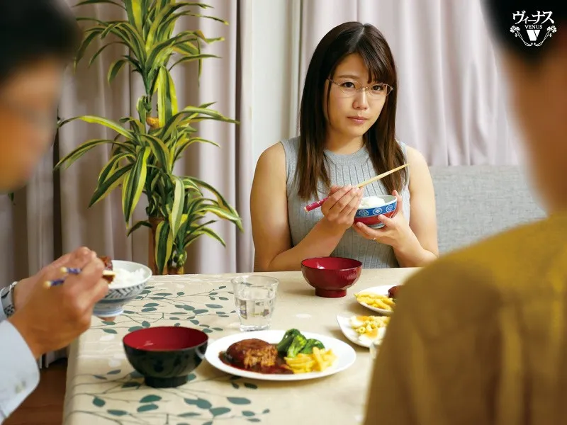 VENU-966 This Stepmother And Stepson Start Fucking 2 Seconds After Stepdaddy Leaves The House Sachiko — Sachiko, Sachiko, screenshot 1
