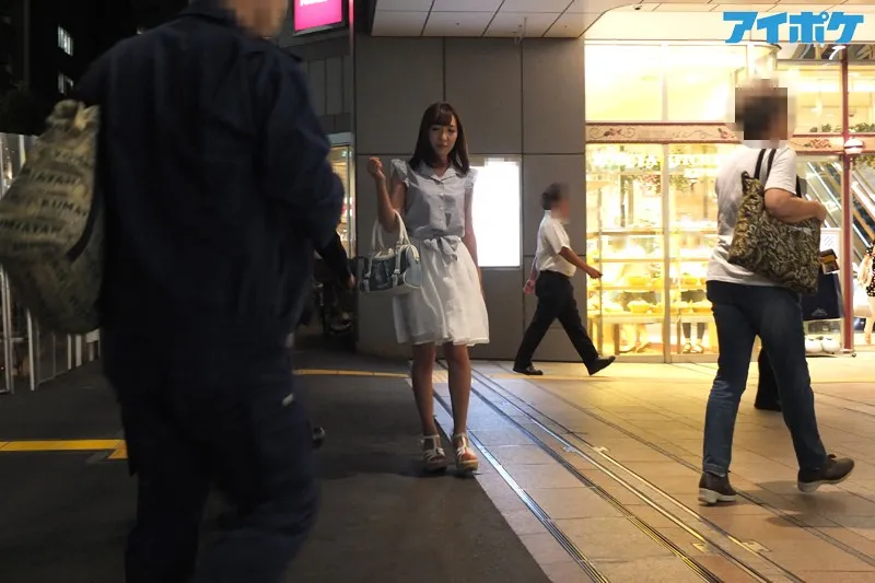 IPZ-852 「終電ないなら送りますよ…」そのままヤラせてくれた一般人がAV女優へ!?可愛いすぎる素人娘そのまま専属契約!? 唯川希 — 唯川希, スクリーンショット 1