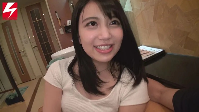 NNPJ-406 出会いに飢えてセクシー露出で誘う一人飲み女子をナンパしたら、即効型お股ユルユル尻軽娘で最高だった。生でイイよ 【23歳:職業保育士】, スクリーンショット 2