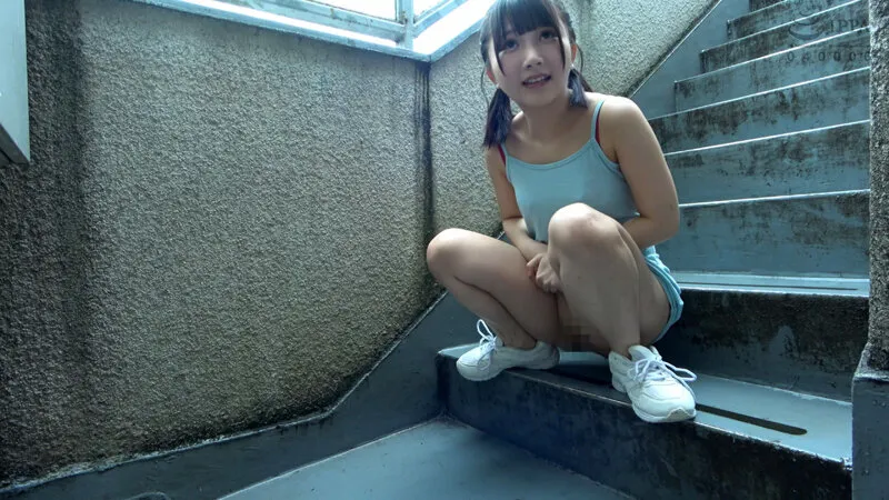 KAGP-317 Peeing everywhere! 28 amateur girls peeing in slow motion for maniacs 9, screenshot 1