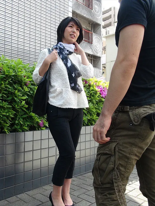 NANX-174 「夫には不満はないけど、たまには独身の頃のように遊びたい…」共働きなのに結婚した途端、飲み会に声も掛からなくなった美人妻でも「本当は誘って欲しい」vol2, スクリーンショット 1