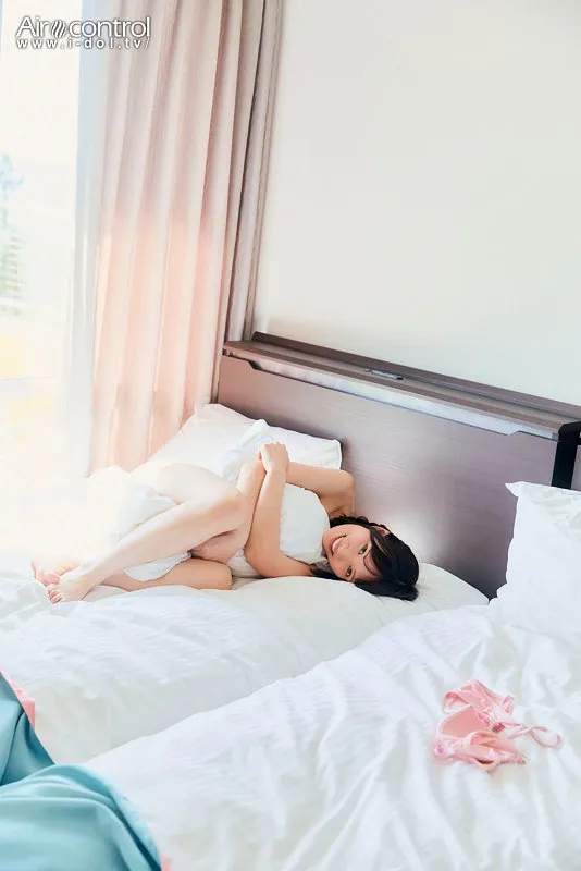 OAE-303 Naked Angel Moe Sakakibara — Moe Sakakibara, screenshot 3
