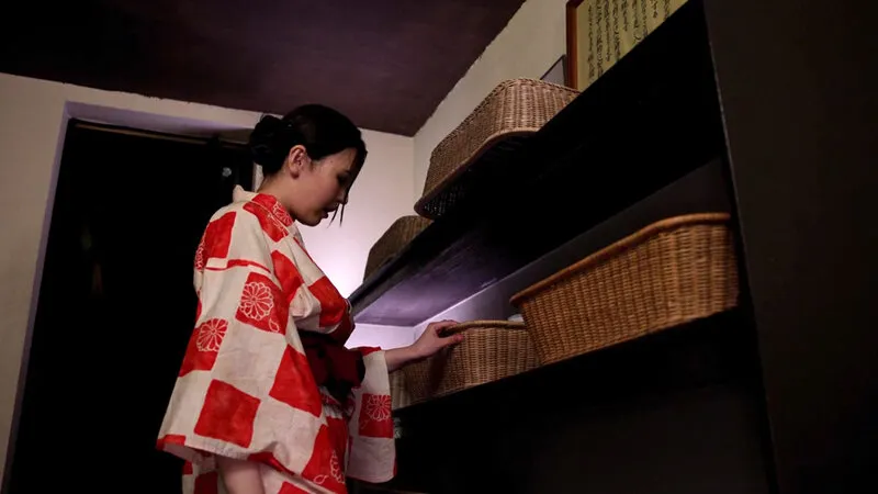 BKD-351 Mother-son intercourse ~ Numata Shirane Onsen Road ~ Yurina Wakabayashi — Yurina Wakabayashi, screenshot 3