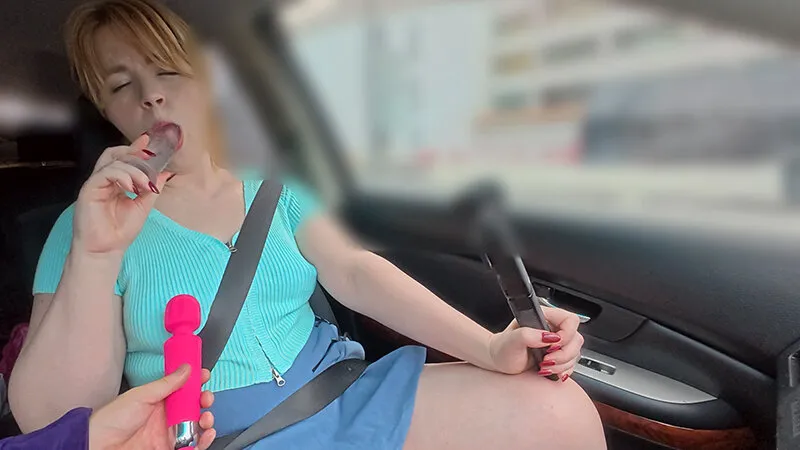 CEMD-769 No-bra, Big-bottomed American 'wearing a vibrator' on a humiliating date June Lovejoy — June Lovejoy, screenshot 1
