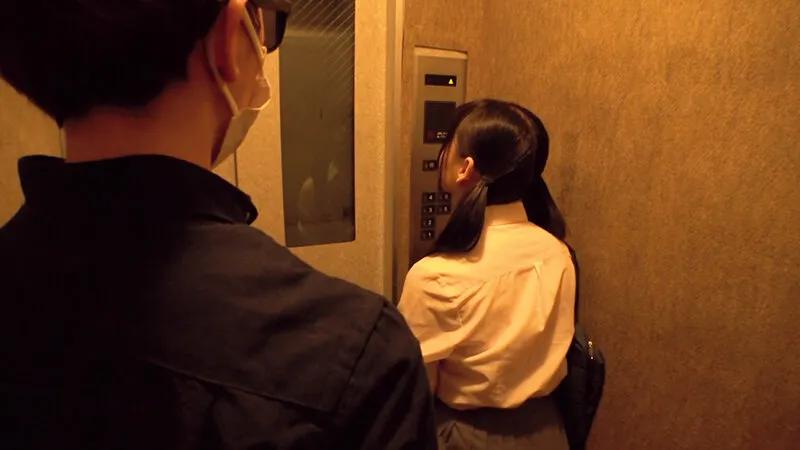 TUE-163 play video of a criminal breaking through an auto-lock, screenshot 12