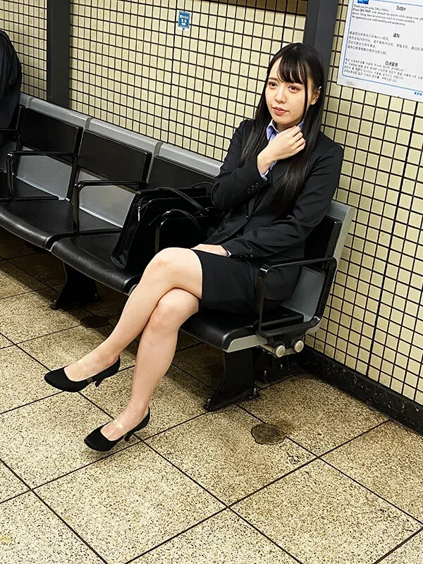 CRTR-004 スーツ女子ストーキング記録#04 ◆派遣会社事務◆A.Sちゃん◆高※寺住み, スクリーンショット 1