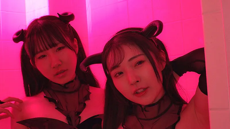 DNJR-154 I was attacked by two succubi while I was sleeping and had my semen sucked out until I died. - Hikaru — Amano Ririka, Hikaru Minazuki, Kana Yura, screenshot 5