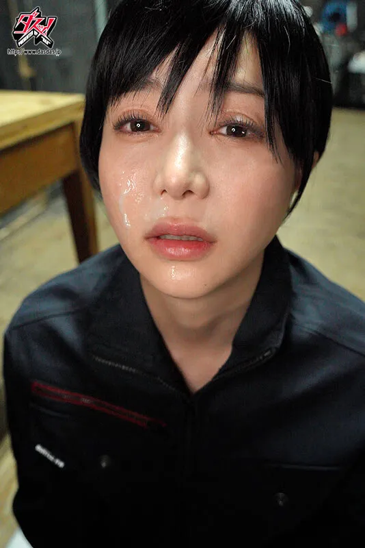 DSOD-009 Please forgive me for dressing as a man... There are no dreams, no hope, no salvation whatsoever. Shi — Miu Shiramine, screenshot 3