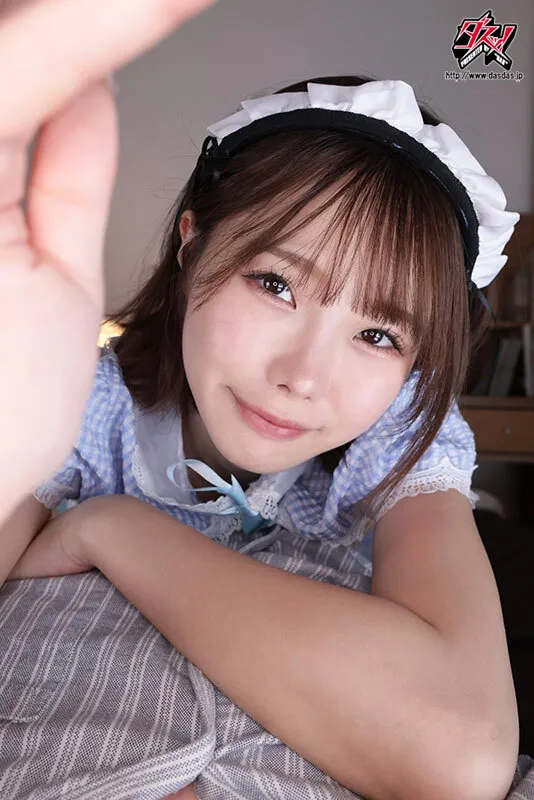 DSVR-048 【VR】8K 最高のご奉仕アゲマン。べろちゅー密着だいしゅきホールドでずっと励ましてくれる!運気上々↑↑僕専用の応援団メイド15射精VR 松本いちか — 松本いちか, 飛鳥りん, スクリーンショット 5