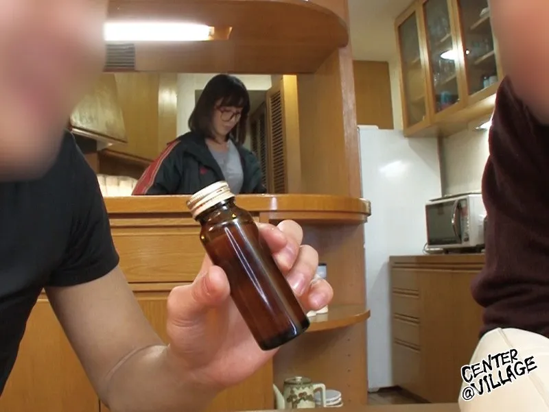 FERA-109 I Gave My Mom An Aphrodisiac... I Got An Aphrodisiac From My Friend And Gave It To My Mom Who Had Los — Reiko Sawamura, screenshot 1