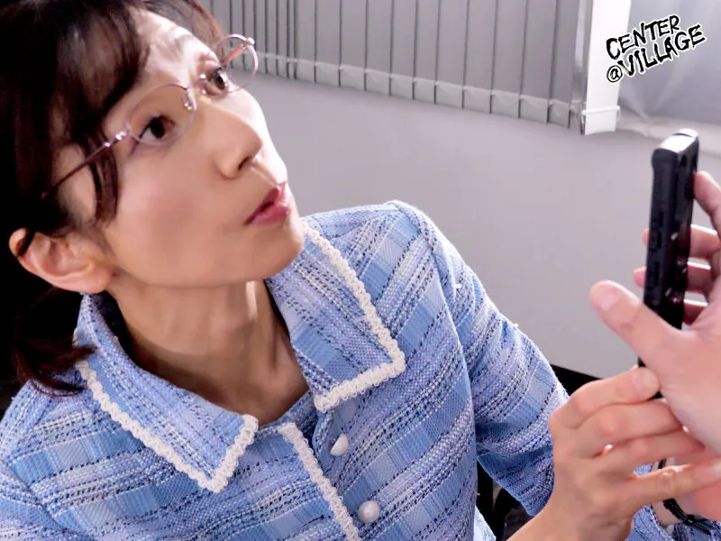MESU-143 Adultery scandal spreads on social media, causing outrage!! Beautiful female principal turned into a — Reimi Saegusa, screenshot 2