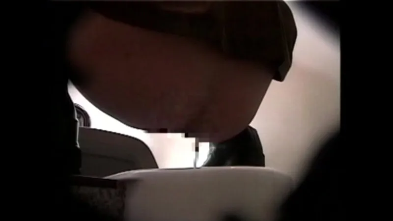 SPYE-228 Peeping At An Amateur Taking A Piss, screenshot 4