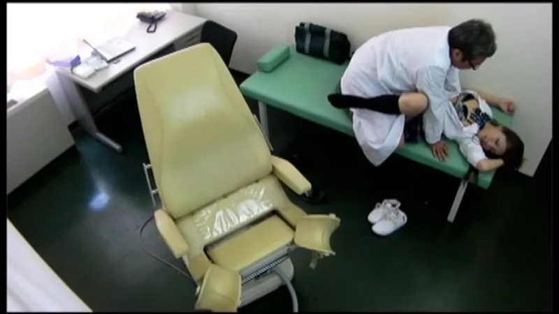 SPYE-285 Peeping Video Of A Medical Worker Who Exposes Her Pubic Area, With Just A Little Hair 10, screenshot 1