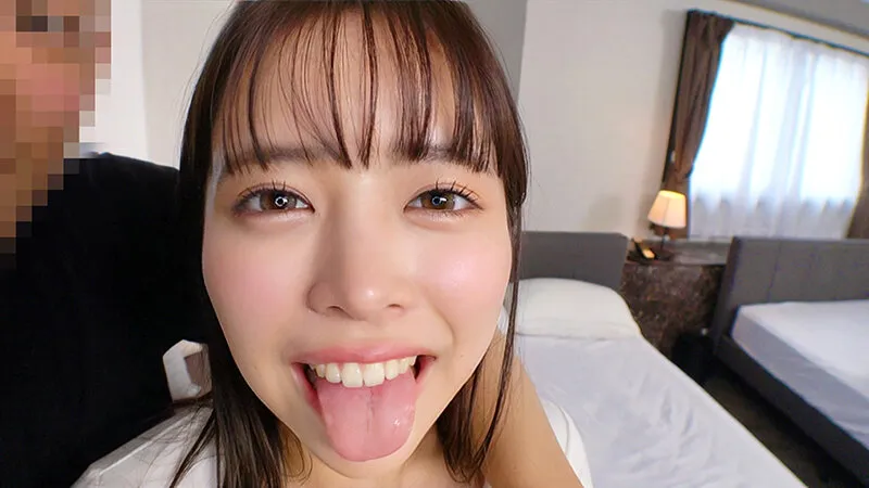 INSTV-671 SNS video buzz: Million followers skyrocket, the hot topic of conversation, penis consultant, living, screenshot 2
