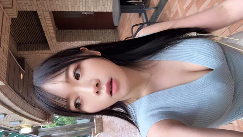 INSTV-678 Reverse pick-up for a sexually-driven handsome guy with big breasts. A plain, carnivorous older sist, screenshot 1