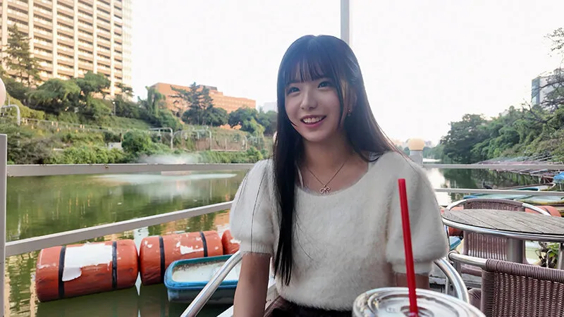 INSTV-696 SNS video buzz: Million followers explode, the hot topic is a dick consultant. A first-year graduate, screenshot 1