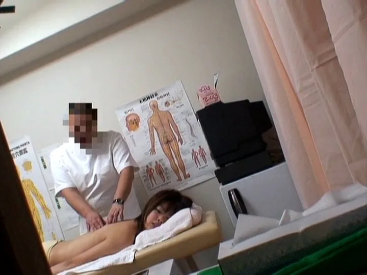 GS-165 Secretly have a physical relationship with my sloppy friend's sister at a house drinking party! A frien, screenshot 4
