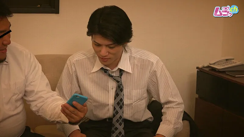 GRMO-125 Hotel Voyeur Inexperienced Customs, Naive But A Handsome Office Worker With A Hidden Big Cock Is A Se, screenshot 1