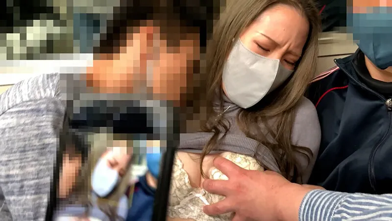 OCH-024 Train molesters: Group of devils molesting 12, screenshot 1