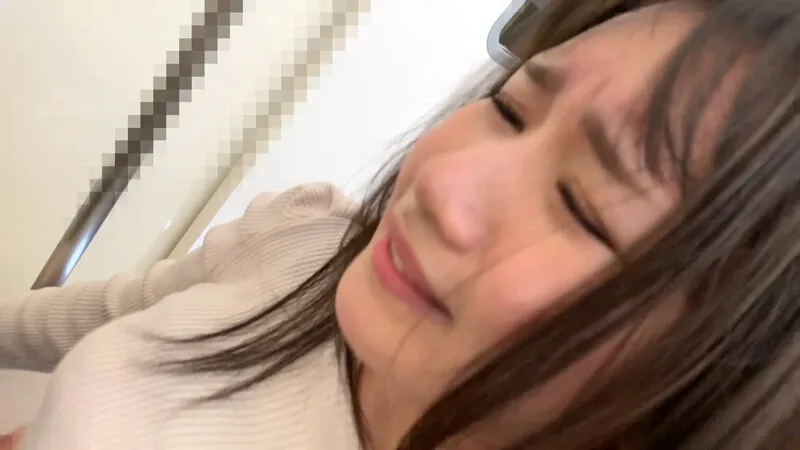 OCH-233 Perverted Train #033 Young-faced Big Boobed Girl In Her First Year As A Member Of Society, screenshot 6