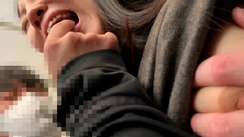 OCH-302 Molester Train #053 Sensitive One-Piece Girl, screenshot 4