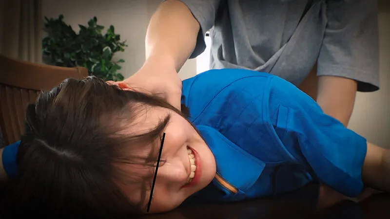 GNS-121 I lured the delivery driver into my house, made him understand, and then did it., screenshot 2
