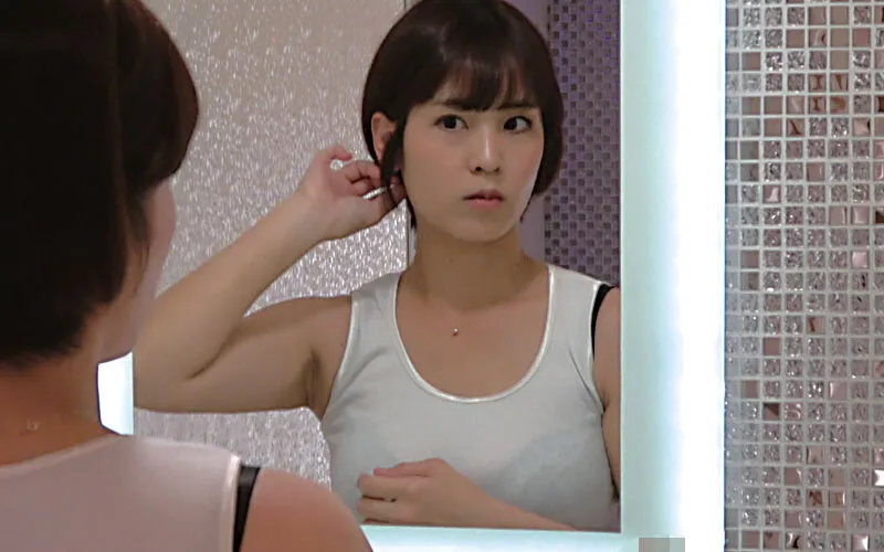 SPZ-1139 20 people secretly filmed changing in changing rooms and private homes, screenshot 4