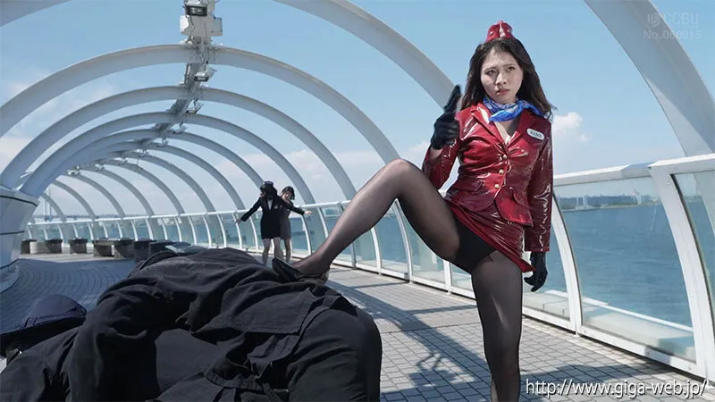 SPSE-042 Spaceport female security guards fall victim to Sora Ugaki and Tsuna Sakuma - Sakuma Tsuna — Sakuma Tsuna, screenshot 1