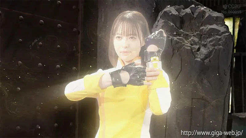 SPSE-076 Arrogant heroine loses her mind: Divine Beast Squadron Beast Ranger Beast Yellow Tenma Yui - Sora Kam — Sora Kamikawa, Yui Tenma, screenshot 2