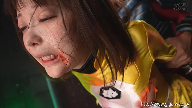 SPSE-076 Arrogant heroine loses her mind: Divine Beast Squadron Beast Ranger Beast Yellow Tenma Yui - Sora Kam — Sora Kamikawa, Yui Tenma, screenshot 6