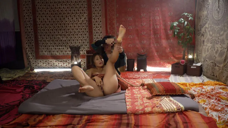 BDST-060 タイ古式マッサージで野獣覚醒!スタイル抜群な人妻(32歳)を騙すつもりが逆に痴女られ怒涛の潮吹き!逆顔射!?テカテカオイルの巨乳を振り乱し巨尻を跳ね上げる超淫乱中出しSEX! 三岳ゆうな — 三岳ゆうな, スクリーンショット 3