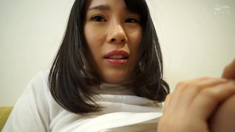 TSSR-2620 A beautiful girl with a slender figure and gorgeous breasts squirts during a handjob!!, screenshot 1
